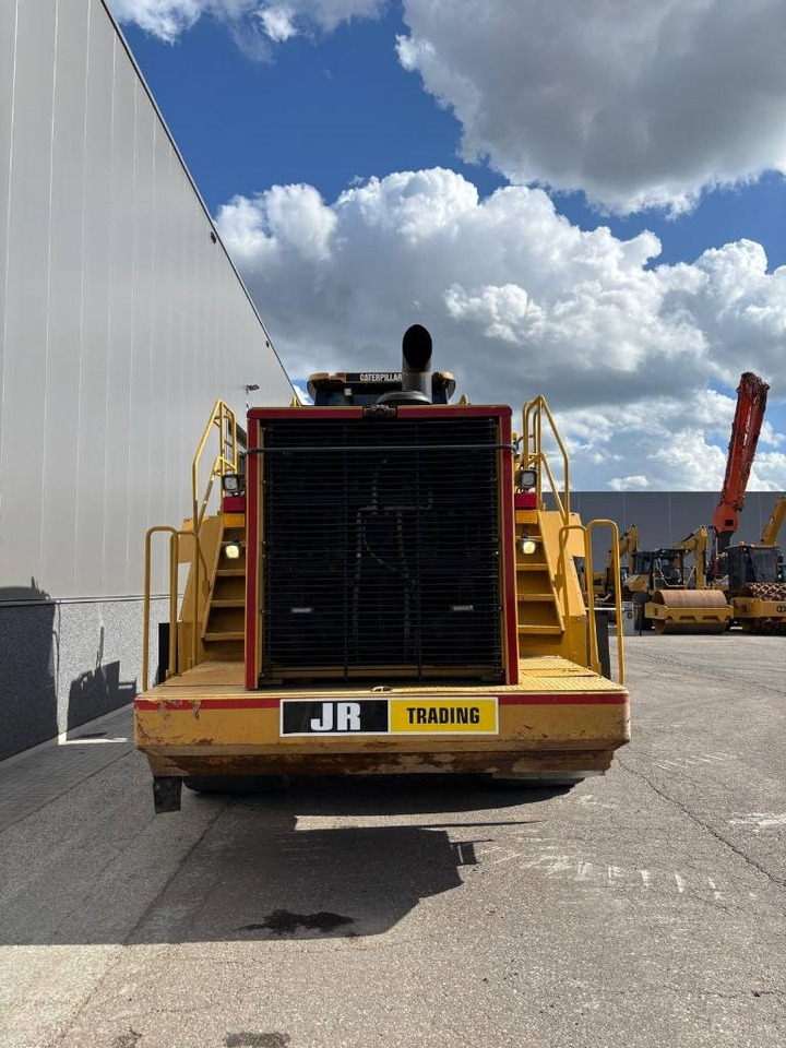 CAT 988 H - Pyöräkuormaaja: kuva CAT 988 H - Pyöräkuormaaja CAT 988 H - Pyöräkuormaaja: kuva CAT 988 H - Pyöräkuormaaja