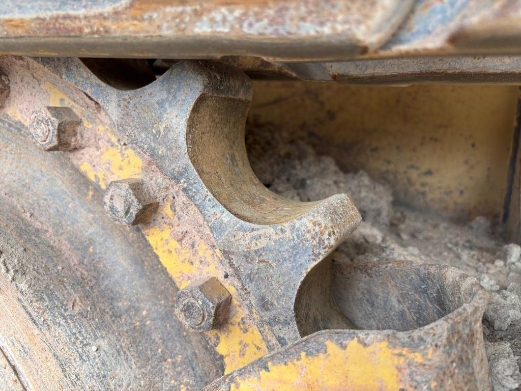 Leasing CAT D 5 K 2 XL (Low Verified Hours)  CAT D 5 K 2 XL (Low Verified Hours): kuva Leasing CAT D 5 K 2 XL (Low Verified Hours)  CAT D 5 K 2 XL (Low Verified Hours)