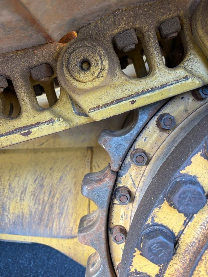 CAT D 6 T LGP (CE / New UC) - Puskutraktori: kuva CAT D 6 T LGP (CE / New UC) - Puskutraktori CAT D 6 T LGP (CE / New UC) - Puskutraktori: kuva CAT D 6 T LGP (CE / New UC) - Puskutraktori