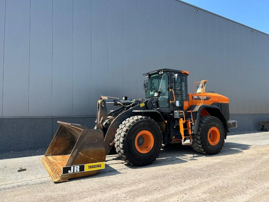 Doosan DL 420-7 (CDC) - Pyöräkuormaaja: kuva Doosan DL 420-7 (CDC) - Pyöräkuormaaja Doosan DL 420-7 (CDC) - Pyöräkuormaaja: kuva Doosan DL 420-7 (CDC) - Pyöräkuormaaja