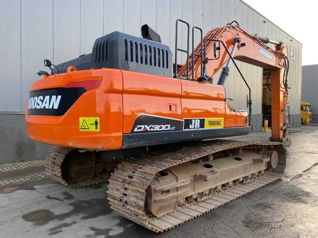 Doosan DX 300 LC-7 - Telakaivukone: kuva Doosan DX 300 LC-7 - Telakaivukone Doosan DX 300 LC-7 - Telakaivukone: kuva Doosan DX 300 LC-7 - Telakaivukone