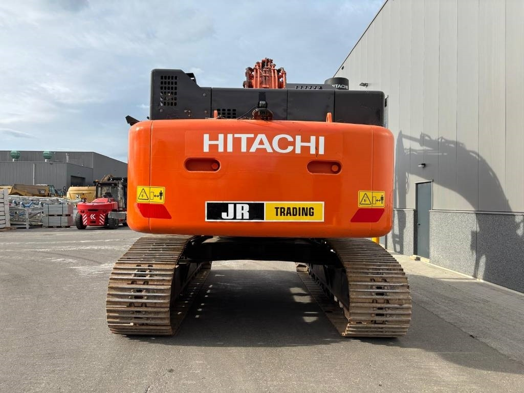 Hitachi ZX 490 LC H-6 - Telakaivukone: kuva Hitachi ZX 490 LC H-6 - Telakaivukone Hitachi ZX 490 LC H-6 - Telakaivukone: kuva Hitachi ZX 490 LC H-6 - Telakaivukone