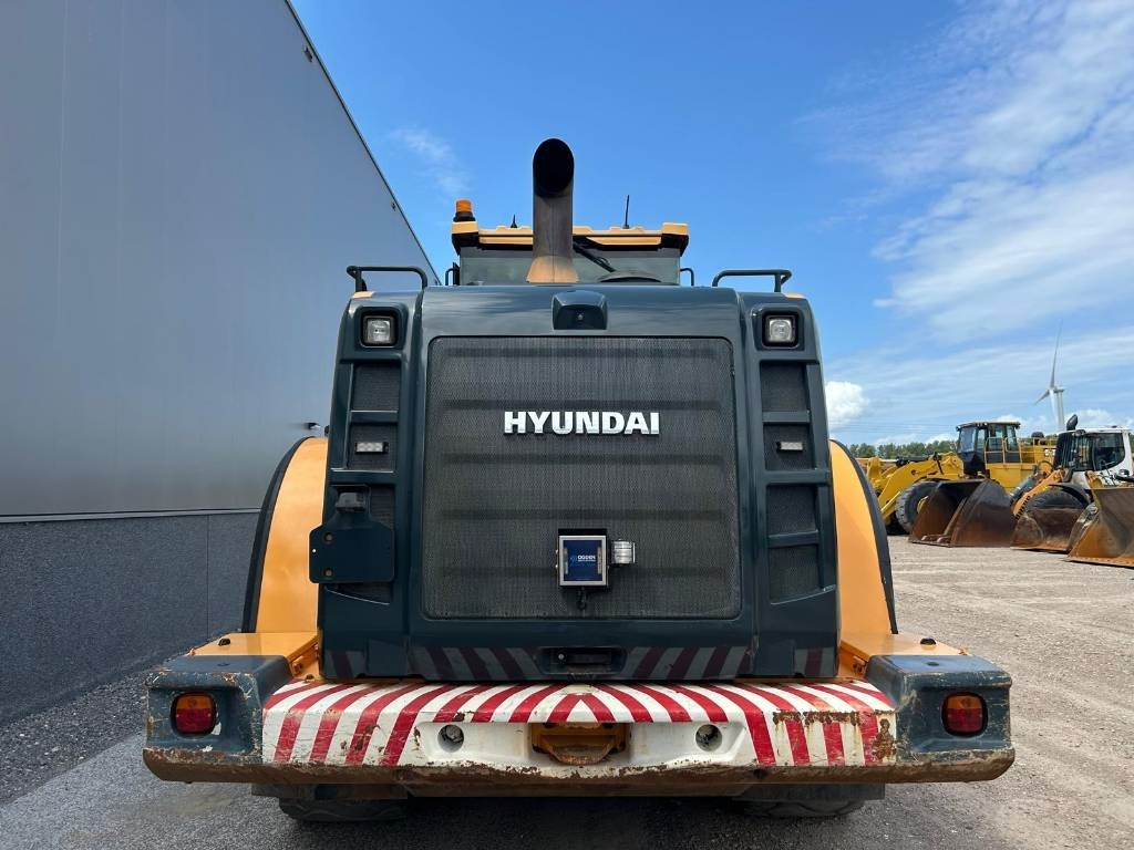 Hyundai HL 970  - Pyöräkuormaaja: kuva Hyundai HL 970  - Pyöräkuormaaja Hyundai HL 970  - Pyöräkuormaaja: kuva Hyundai HL 970  - Pyöräkuormaaja