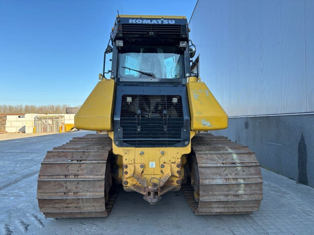 Komatsu D 61 PX-23 - Puskutraktori: kuva Komatsu D 61 PX-23 - Puskutraktori Komatsu D 61 PX-23 - Puskutraktori: kuva Komatsu D 61 PX-23 - Puskutraktori
