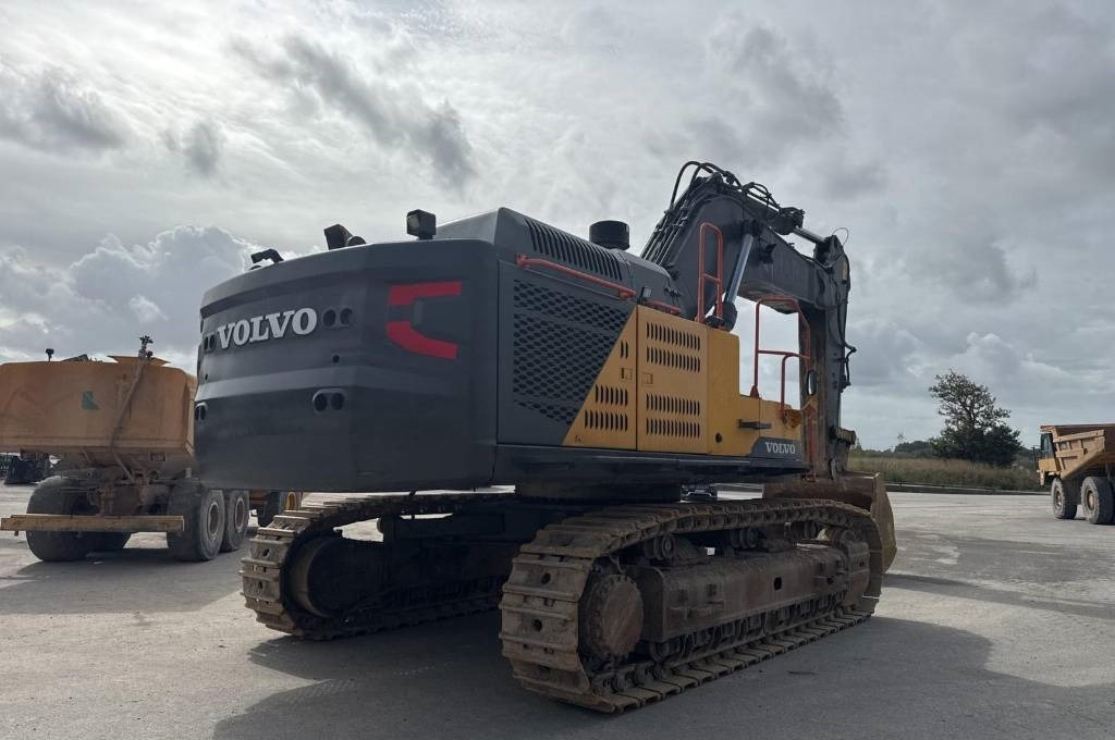 Volvo EC 750 EL - Telakaivukone: kuva Volvo EC 750 EL - Telakaivukone Volvo EC 750 EL - Telakaivukone: kuva Volvo EC 750 EL - Telakaivukone