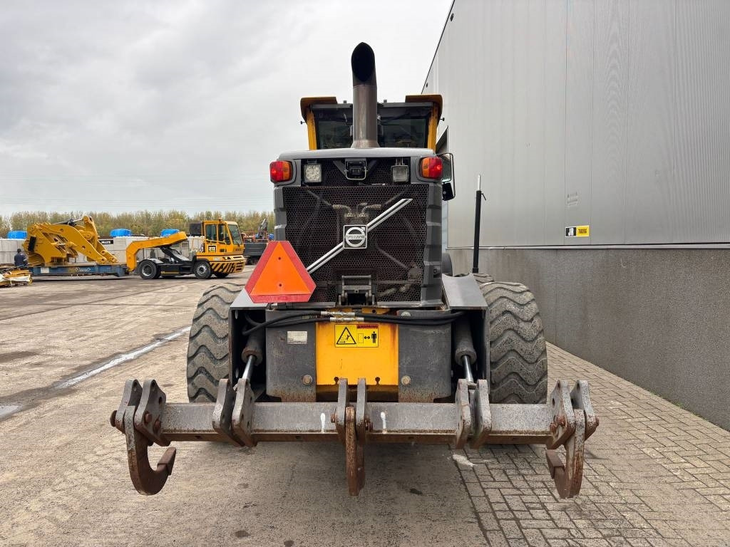 Volvo G 946 AWD (CE Certified / New Engine) - Tiehöylä: kuva Volvo G 946 AWD (CE Certified / New Engine) - Tiehöylä Volvo G 946 AWD (CE Certified / New Engine) - Tiehöylä: kuva Volvo G 946 AWD (CE Certified / New Engine) - Tiehöylä