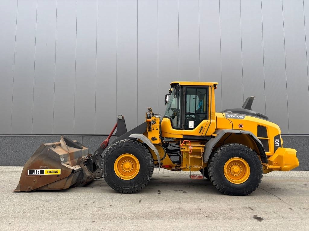 Volvo L 90 H (High tip + New tires) - Pyöräkuormaaja: kuva Volvo L 90 H (High tip + New tires) - Pyöräkuormaaja Volvo L 90 H (High tip + New tires) - Pyöräkuormaaja: kuva Volvo L 90 H (High tip + New tires) - Pyöräkuormaaja