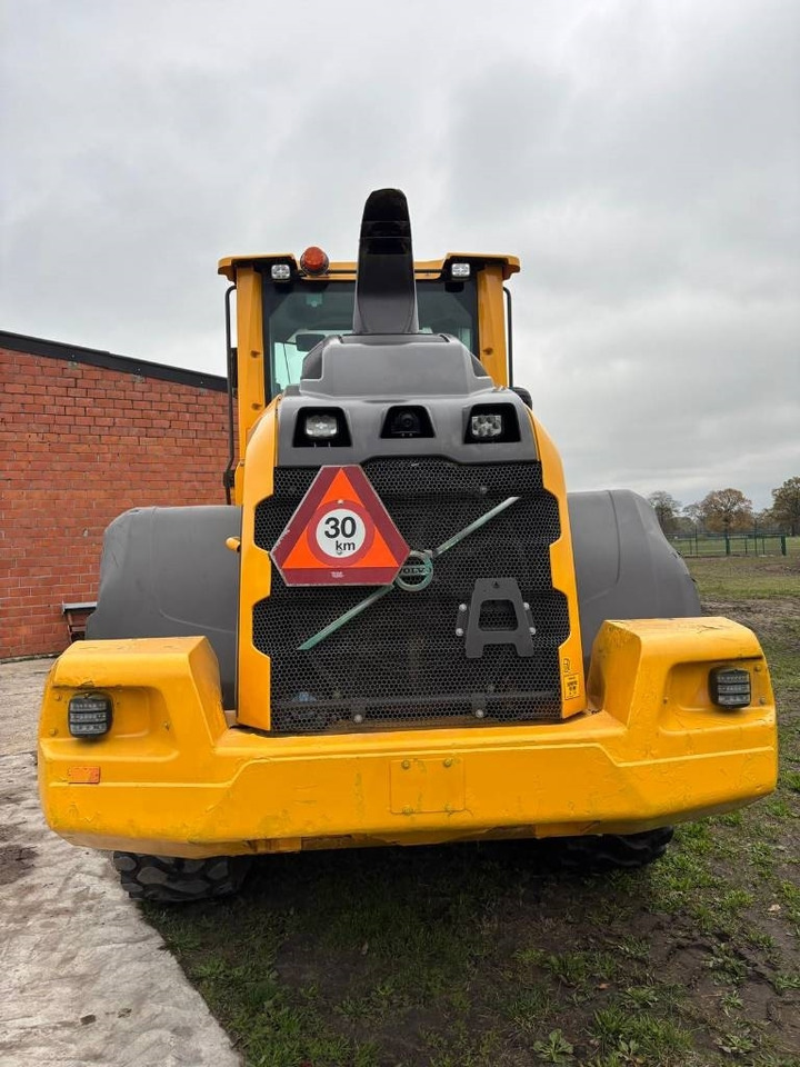 Volvo L 90 H (On Transport) - Pyöräkuormaaja: kuva Volvo L 90 H (On Transport) - Pyöräkuormaaja Volvo L 90 H (On Transport) - Pyöräkuormaaja: kuva Volvo L 90 H (On Transport) - Pyöräkuormaaja