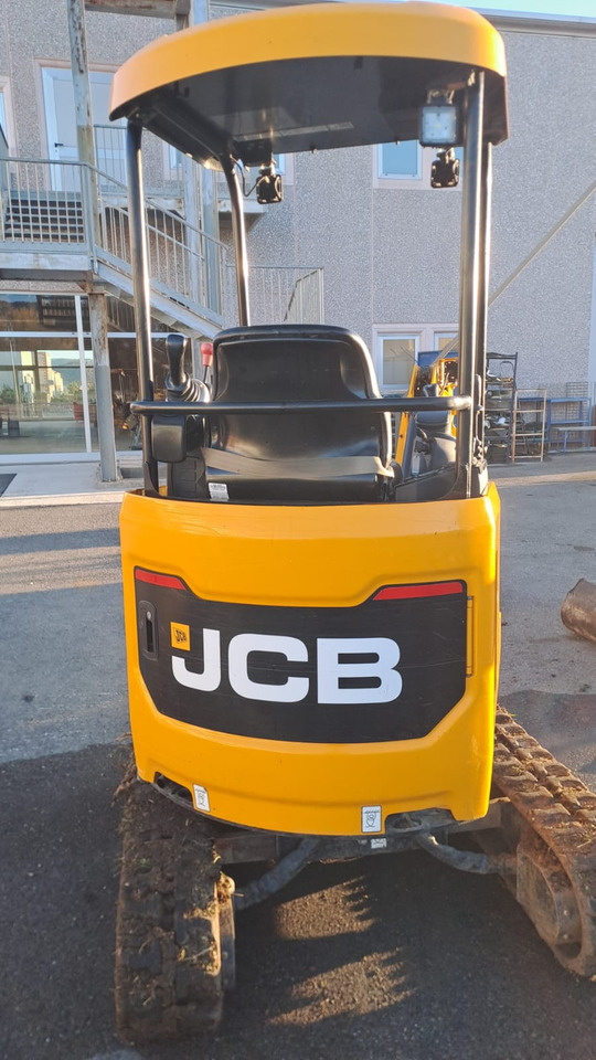 JCB 18 Z 1 - Minikuormaaja: kuva JCB 18 Z 1 - Minikuormaaja JCB 18 Z 1 - Minikuormaaja: kuva JCB 18 Z 1 - Minikuormaaja
