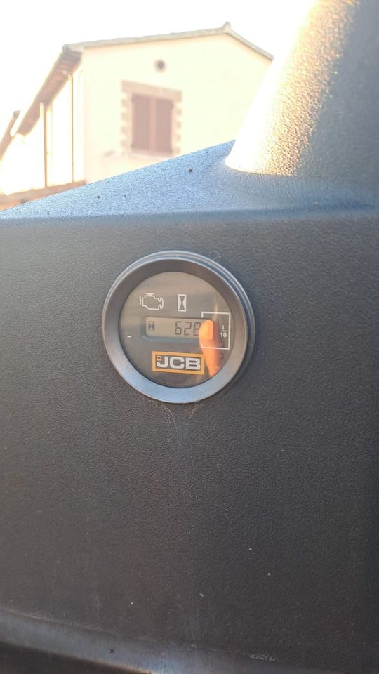 JCB 18 Z 1 - Minikuormaaja: kuva JCB 18 Z 1 - Minikuormaaja JCB 18 Z 1 - Minikuormaaja: kuva JCB 18 Z 1 - Minikuormaaja