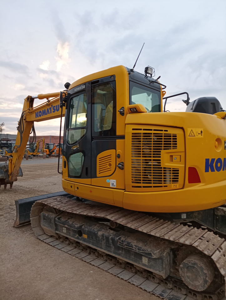 KOMATSU PC138US-11 - Telakaivukone: kuva KOMATSU PC138US-11 - Telakaivukone KOMATSU PC138US-11 - Telakaivukone: kuva KOMATSU PC138US-11 - Telakaivukone