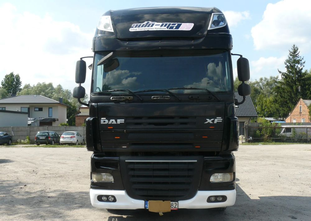 DAF XF105 460 - Vetopöytäauto: kuva DAF XF105 460 - Vetopöytäauto DAF XF105 460 - Vetopöytäauto: kuva DAF XF105 460 - Vetopöytäauto