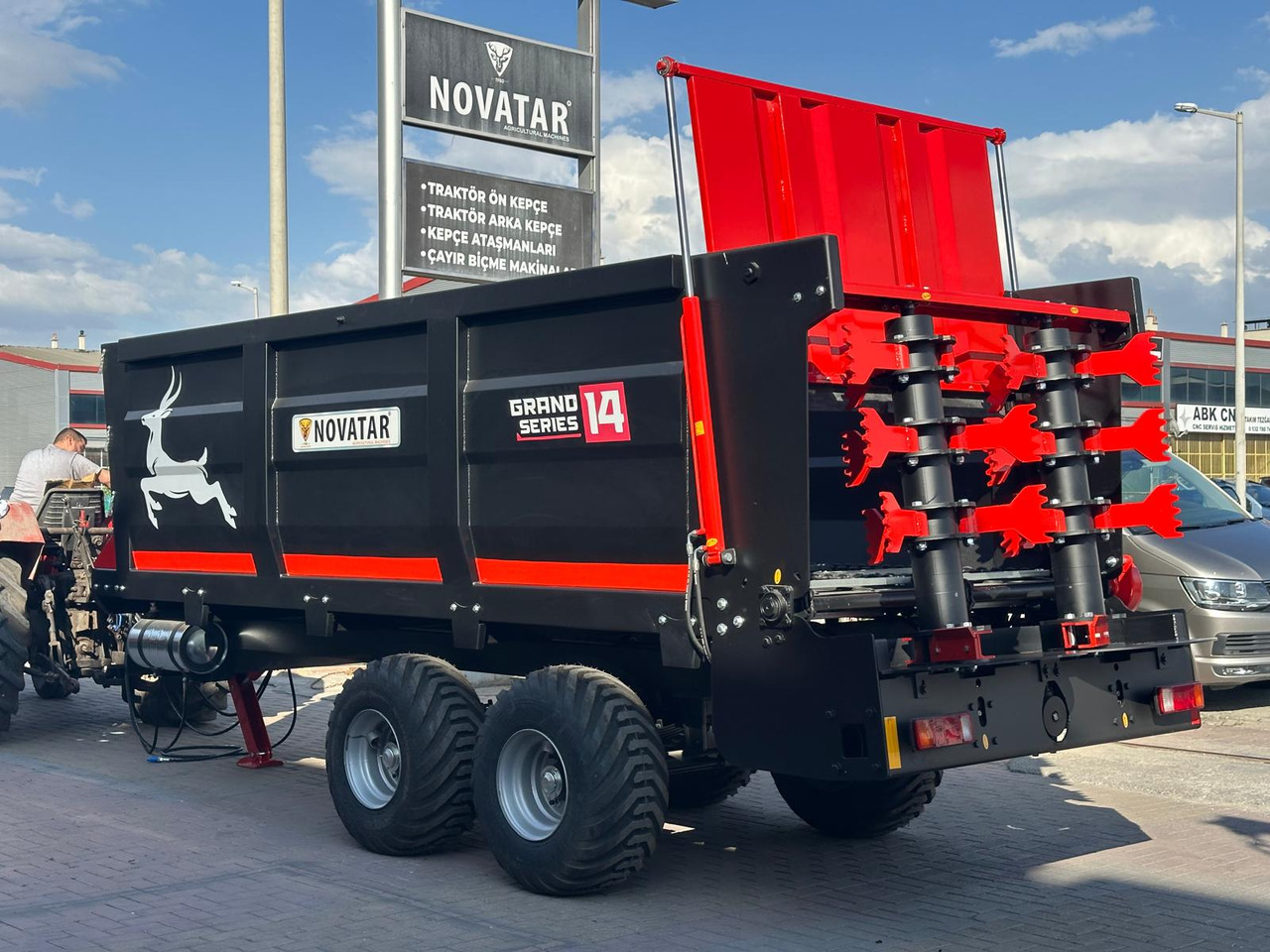 Novatar Manure Spreader Trailer 10 M3 - Kuivalannan levitin: kuva Novatar Manure Spreader Trailer 10 M3 - Kuivalannan levitin Novatar Manure Spreader Trailer 10 M3 - Kuivalannan levitin: kuva Novatar Manure Spreader Trailer 10 M3 - Kuivalannan levitin