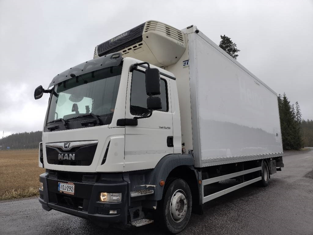 MAN TGM 15.250 7,5m kylmäkori,Lumikko kone, aj.170tkm! - Refrigeraattori kuorma-auto: kuva MAN TGM 15.250 7,5m kylmäkori,Lumikko kone, aj.170tkm! - Refrigeraattori kuorma-auto MAN TGM 15.250 7,5m kylmäkori,Lumikko kone, aj.170tkm! - Refrigeraattori kuorma-auto: kuva MAN TGM 15.250 7,5m kylmäkori,Lumikko kone, aj.170tkm! - Refrigeraattori kuorma-auto