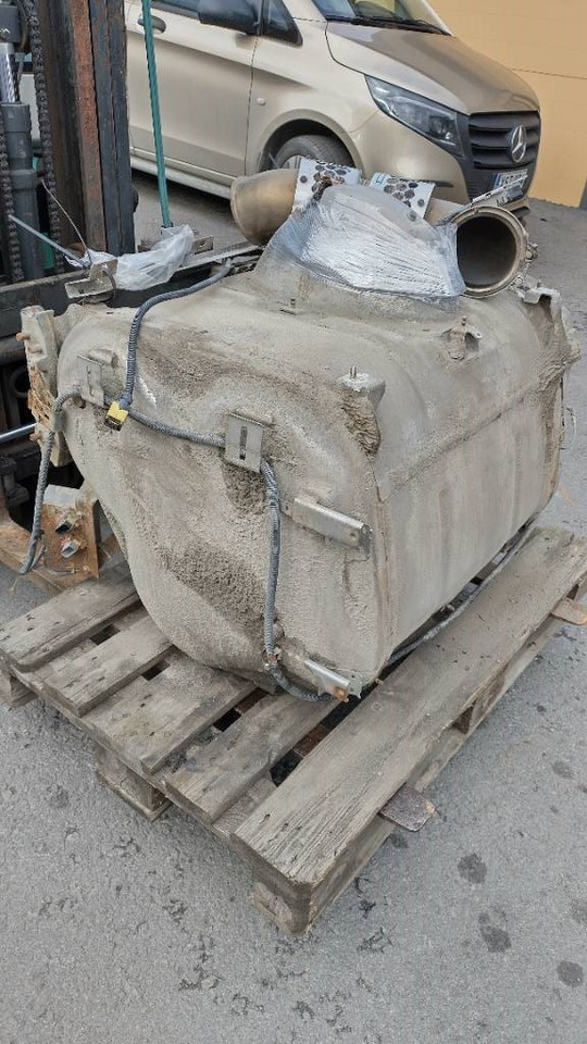 Scania NG580 pystyputki katalysaattori täydellinen pake  - Moottori - Kuorma-auto: kuva Scania NG580 pystyputki katalysaattori täydellinen pake  - Moottori - Kuorma-auto Scania NG580 pystyputki katalysaattori täydellinen pake  - Moottori - Kuorma-auto: kuva Scania NG580 pystyputki katalysaattori täydellinen pake  - Moottori - Kuorma-auto