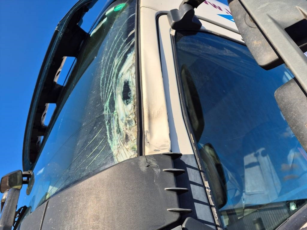 Volvo FH500 8x2 alusta - Kuorma-auto alusta: kuva Volvo FH500 8x2 alusta - Kuorma-auto alusta Volvo FH500 8x2 alusta - Kuorma-auto alusta: kuva Volvo FH500 8x2 alusta - Kuorma-auto alusta