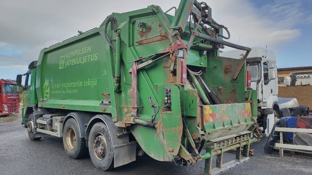 Volvo FM330 6x2 Norba pakkaaja,molokki nostin, manuaali - Roska-auto: kuva Volvo FM330 6x2 Norba pakkaaja,molokki nostin, manuaali - Roska-auto Volvo FM330 6x2 Norba pakkaaja,molokki nostin, manuaali - Roska-auto: kuva Volvo FM330 6x2 Norba pakkaaja,molokki nostin, manuaali - Roska-auto