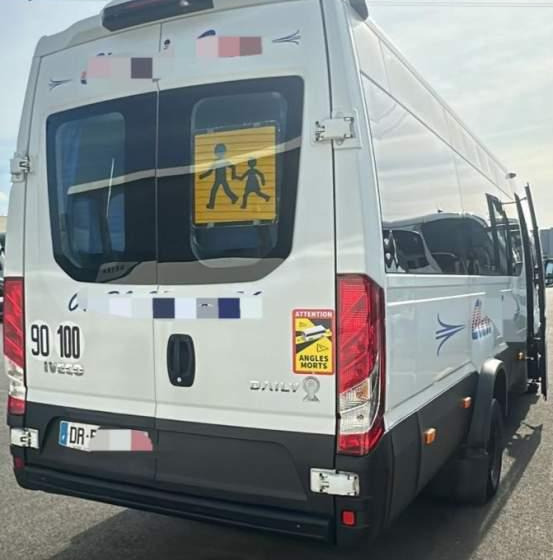 Iveco DAILY/ SPROWADZONE / 2X KLIMA / TV / 108 000 KM - Minibussi, Pikkubussi: kuva Iveco DAILY/ SPROWADZONE / 2X KLIMA / TV / 108 000 KM - Minibussi, Pikkubussi Iveco DAILY/ SPROWADZONE / 2X KLIMA / TV / 108 000 KM - Minibussi, Pikkubussi: kuva Iveco DAILY/ SPROWADZONE / 2X KLIMA / TV / 108 000 KM - Minibussi, Pikkubussi