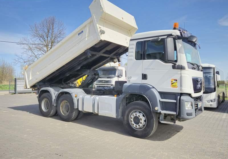 MAN TGS 26.360 / 2 STRONNA WYWROTKA/ EURO 6 - Kippiauto kuorma-auto: kuva MAN TGS 26.360 / 2 STRONNA WYWROTKA/ EURO 6 - Kippiauto kuorma-auto MAN TGS 26.360 / 2 STRONNA WYWROTKA/ EURO 6 - Kippiauto kuorma-auto: kuva MAN TGS 26.360 / 2 STRONNA WYWROTKA/ EURO 6 - Kippiauto kuorma-auto