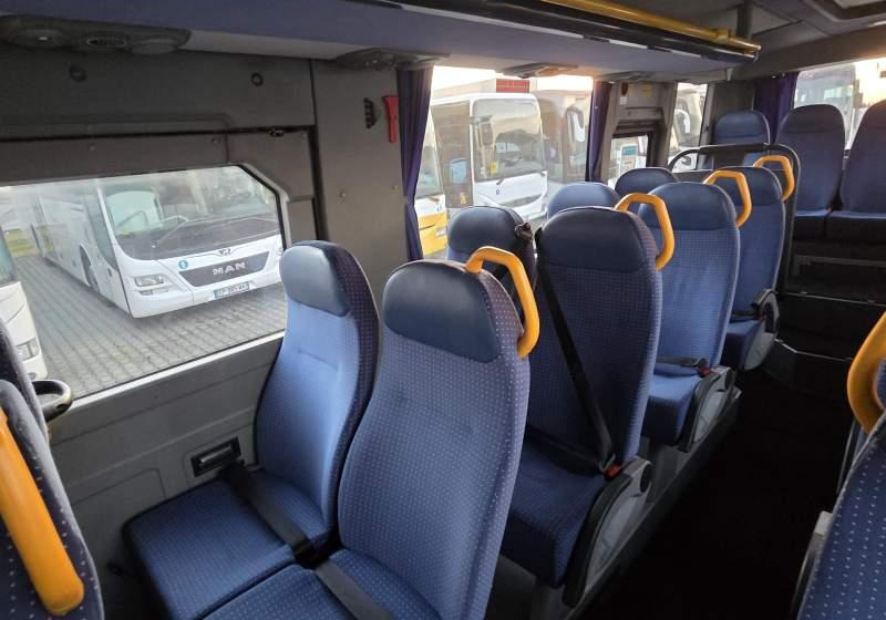 Minibussi, Pikkubussi Otokar VECTIO / SPROWADZONY Z POŁUDNIA FRANCJI/ MANUAL: kuva Minibussi, Pikkubussi Otokar VECTIO / SPROWADZONY Z POŁUDNIA FRANCJI/ MANUAL