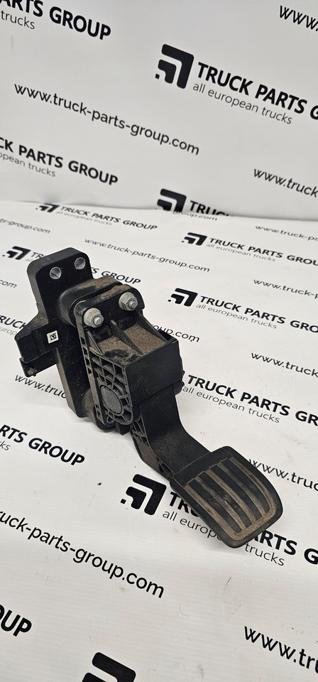 DAF DAF XF, CF, 106XF EURO6 emission engine control, ACC rheostat pedal, Accelerator Pedal 1860241, 10R-036635, 1860240, 4057795236677, 4057795267367, 5.46027 - Ohjainyksikkö: kuva DAF DAF XF, CF, 106XF EURO6 emission engine control, ACC rheostat pedal, Accelerator Pedal 1860241, 10R-036635, 1860240, 4057795236677, 4057795267367, 5.46027 - Ohjainyksikkö DAF DAF XF, CF, 106XF EURO6 emission engine control, ACC rheostat pedal, Accelerator Pedal 1860241, 10R-036635, 1860240, 4057795236677, 4057795267367, 5.46027 - Ohjainyksikkö: kuva DAF DAF XF, CF, 106XF EURO6 emission engine control, ACC rheostat pedal, Accelerator Pedal 1860241, 10R-036635, 1860240, 4057795236677, 4057795267367, 5.46027 - Ohjainyksikkö