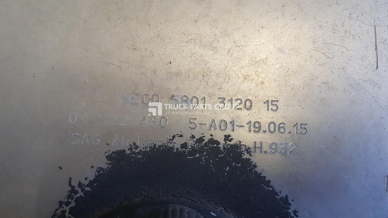 IVECO IVECO STRALIS EURO6 emission fuel tanks, reservoirs with mountings brackets 700l + 480l left + right fuel tanks set 5801312015, 41042847 - Polttoainetankki - Kuorma-auto: kuva IVECO IVECO STRALIS EURO6 emission fuel tanks, reservoirs with mountings brackets 700l + 480l left + right fuel tanks set 5801312015, 41042847 - Polttoainetankki - Kuorma-auto IVECO IVECO STRALIS EURO6 emission fuel tanks, reservoirs with mountings brackets 700l + 480l left + right fuel tanks set 5801312015, 41042847 - Polttoainetankki - Kuorma-auto: kuva IVECO IVECO STRALIS EURO6 emission fuel tanks, reservoirs with mountings brackets 700l + 480l left + right fuel tanks set 5801312015, 41042847 - Polttoainetankki - Kuorma-auto