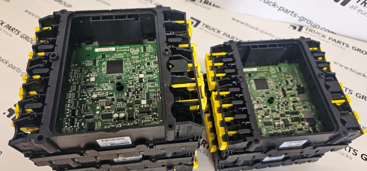 Mercedes MERCEDES, MAN, VOLVO, DAF, SCANIA EURO6 trailers TEBS PREMIUM, STANDARD pressure brake modulators by WABCO, SCHMITZ, WABCO, KRONE, CARGOBUL TEBS2, TEBS-E2, 4801020300, 4801020310, 4801020330, 48010203 - Jarruventtiili - Kuorma-auto: kuva Mercedes MERCEDES, MAN, VOLVO, DAF, SCANIA EURO6 trailers TEBS PREMIUM, STANDARD pressure brake modulators by WABCO, SCHMITZ, WABCO, KRONE, CARGOBUL TEBS2, TEBS-E2, 4801020300, 4801020310, 4801020330, 48010203 - Jarruventtiili - Kuorma-auto Mercedes MERCEDES, MAN, VOLVO, DAF, SCANIA EURO6 trailers TEBS PREMIUM, STANDARD pressure brake modulators by WABCO, SCHMITZ, WABCO, KRONE, CARGOBUL TEBS2, TEBS-E2, 4801020300, 4801020310, 4801020330, 48010203 - Jarruventtiili - Kuorma-auto: kuva Mercedes MERCEDES, MAN, VOLVO, DAF, SCANIA EURO6 trailers TEBS PREMIUM, STANDARD pressure brake modulators by WABCO, SCHMITZ, WABCO, KRONE, CARGOBUL TEBS2, TEBS-E2, 4801020300, 4801020310, 4801020330, 48010203 - Jarruventtiili - Kuorma-auto