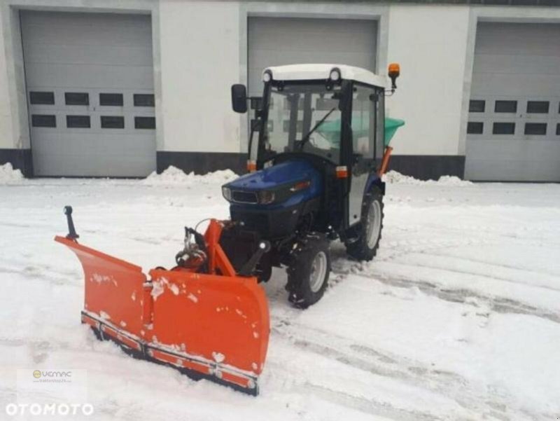 Farmtrac Farmtrac 22 22PS Winterdienst Traktor Schneeschild Streuer NEU - Kunnan traktori: kuva Farmtrac Farmtrac 22 22PS Winterdienst Traktor Schneeschild Streuer NEU - Kunnan traktori Farmtrac Farmtrac 22 22PS Winterdienst Traktor Schneeschild Streuer NEU - Kunnan traktori: kuva Farmtrac Farmtrac 22 22PS Winterdienst Traktor Schneeschild Streuer NEU - Kunnan traktori