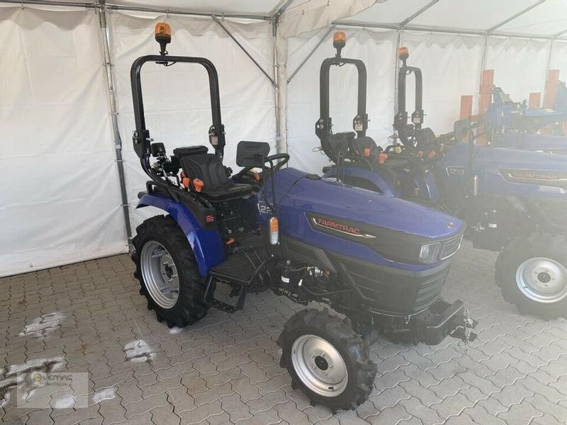 Farmtrac Farmtrac 22 Traktor Schlepper NEU 22PS Mitsubishi - Pientraktori: kuva Farmtrac Farmtrac 22 Traktor Schlepper NEU 22PS Mitsubishi - Pientraktori Farmtrac Farmtrac 22 Traktor Schlepper NEU 22PS Mitsubishi - Pientraktori: kuva Farmtrac Farmtrac 22 Traktor Schlepper NEU 22PS Mitsubishi - Pientraktori