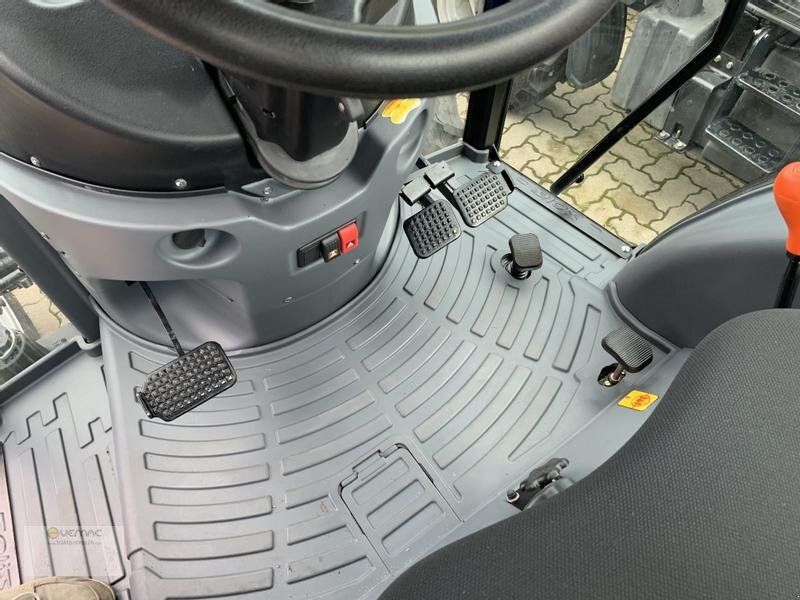 Uusi Traktori Solis 50 RX 50PS Traktor Schlepper Sonalika Kabine Allrad KLIMA NEU: kuva Uusi Traktori Solis 50 RX 50PS Traktor Schlepper Sonalika Kabine Allrad KLIMA NEU