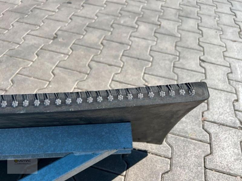 Uusi Puskulevy - Maatalouskoneet Vemac Gummischieber 170 Schäffer Futterschieber, Gülleschieber, Schneeschild: kuva Uusi Puskulevy - Maatalouskoneet Vemac Gummischieber 170 Schäffer Futterschieber, Gülleschieber, Schneeschild