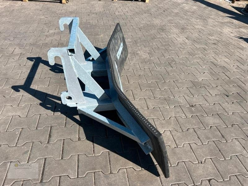 Vemac Gummischieber 260 Schäffer Futterschieber, Gülleschieber, Schneeschild - Puskulevy - Maatalouskoneet: kuva Vemac Gummischieber 260 Schäffer Futterschieber, Gülleschieber, Schneeschild - Puskulevy - Maatalouskoneet Vemac Gummischieber 260 Schäffer Futterschieber, Gülleschieber, Schneeschild - Puskulevy - Maatalouskoneet: kuva Vemac Gummischieber 260 Schäffer Futterschieber, Gülleschieber, Schneeschild - Puskulevy - Maatalouskoneet