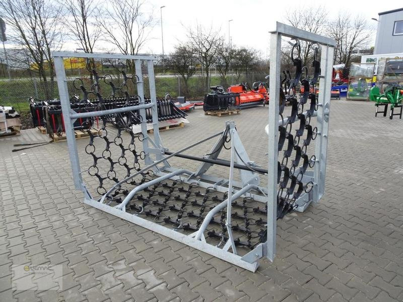 Uusi Nurmihara Vemac Wiesenschleppe 6m 600cm hydraulisch Schleppe Egge Striegel NEU: kuva Uusi Nurmihara Vemac Wiesenschleppe 6m 600cm hydraulisch Schleppe Egge Striegel NEU Uusi Nurmihara Vemac Wiesenschleppe 6m 600cm hydraulisch Schleppe Egge Striegel NEU: kuva Uusi Nurmihara Vemac Wiesenschleppe 6m 600cm hydraulisch Schleppe Egge Striegel NEU