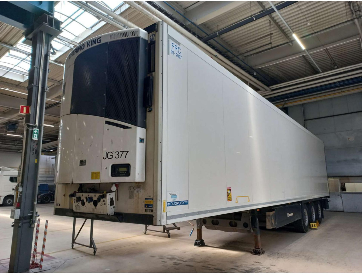 2018 Krone SDR Double Deck Cool Liner FP45 ThermoKing SLXi 300 Lifting Axle - Refrigeraattori puoliperävaunu: kuva 2018 Krone SDR Double Deck Cool Liner FP45 ThermoKing SLXi 300 Lifting Axle - Refrigeraattori puoliperävaunu 2018 Krone SDR Double Deck Cool Liner FP45 ThermoKing SLXi 300 Lifting Axle - Refrigeraattori puoliperävaunu: kuva 2018 Krone SDR Double Deck Cool Liner FP45 ThermoKing SLXi 300 Lifting Axle - Refrigeraattori puoliperävaunu