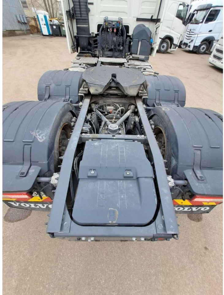 2023 Volvo FH 540 Globetrotter XL Retarder - Vetopöytäauto: kuva 2023 Volvo FH 540 Globetrotter XL Retarder - Vetopöytäauto 2023 Volvo FH 540 Globetrotter XL Retarder - Vetopöytäauto: kuva 2023 Volvo FH 540 Globetrotter XL Retarder - Vetopöytäauto