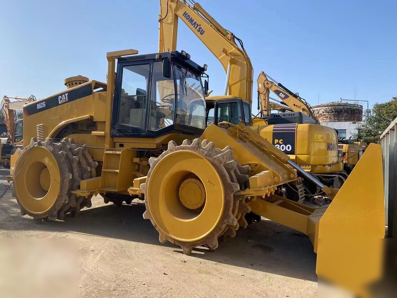 CATERPILLAR 826G - Tiivistyskone: kuva CATERPILLAR 826G - Tiivistyskone CATERPILLAR 826G - Tiivistyskone: kuva CATERPILLAR 826G - Tiivistyskone