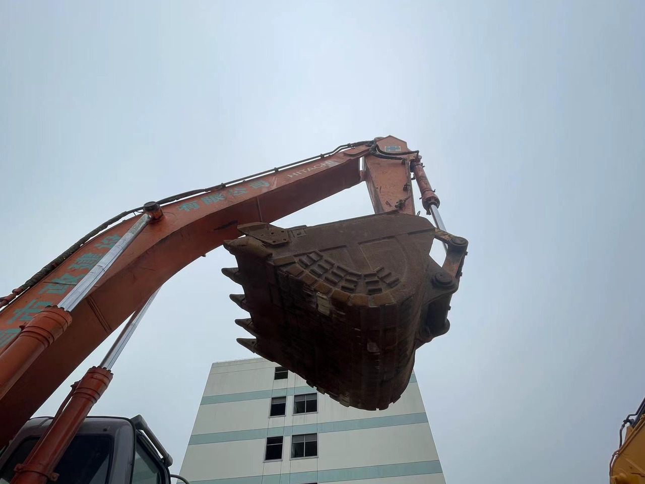HITACHI ZX350LCH-1 - Telakaivukone: kuva HITACHI ZX350LCH-1 - Telakaivukone HITACHI ZX350LCH-1 - Telakaivukone: kuva HITACHI ZX350LCH-1 - Telakaivukone