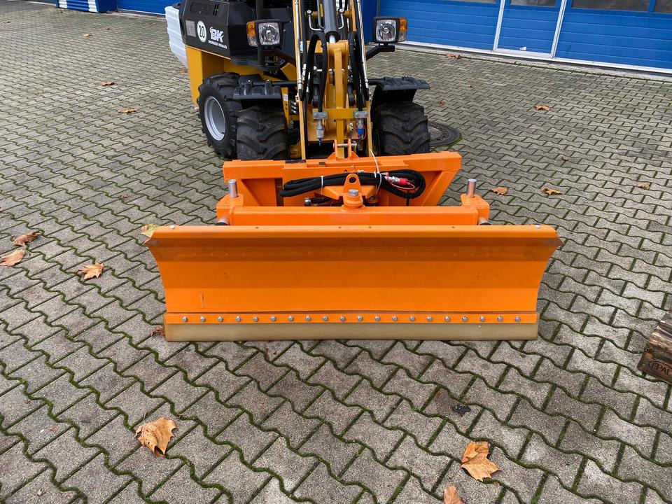 Pienkuormaaja Radlader/Hoflader BK906 inkl. Winter-Komplettpaket *INKL.19% MWST.*BERGER KRAUS*PERKINS*EURO*SOFORT!*: kuva Pienkuormaaja Radlader/Hoflader BK906 inkl. Winter-Komplettpaket *INKL.19% MWST.*BERGER KRAUS*PERKINS*EURO*SOFORT!*
