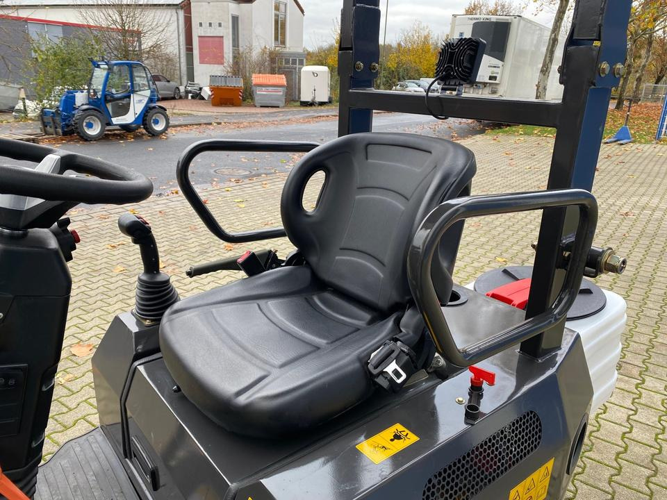 Pienkuormaaja Radlader/Hoflader BK906 inkl. Winter-Komplettpaket *INKL.19% MWST.*BERGER KRAUS*PERKINS*EURO*SOFORT!*: kuva Pienkuormaaja Radlader/Hoflader BK906 inkl. Winter-Komplettpaket *INKL.19% MWST.*BERGER KRAUS*PERKINS*EURO*SOFORT!*