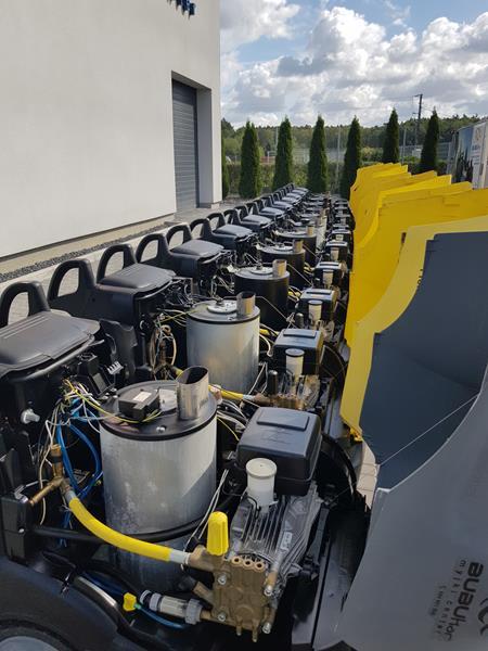 Leasing KÄRCHER KM 85/50 W P Benzin HONDA KÄRCHER KM 85/50 W P Benzin HONDA: kuva Leasing KÄRCHER KM 85/50 W P Benzin HONDA KÄRCHER KM 85/50 W P Benzin HONDA