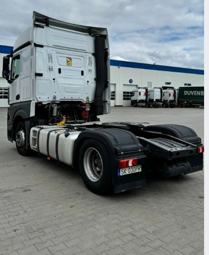 MERCEDES-BENZ Actros 1845 with retarder - Vetopöytäauto: kuva MERCEDES-BENZ Actros 1845 with retarder - Vetopöytäauto MERCEDES-BENZ Actros 1845 with retarder - Vetopöytäauto: kuva MERCEDES-BENZ Actros 1845 with retarder - Vetopöytäauto