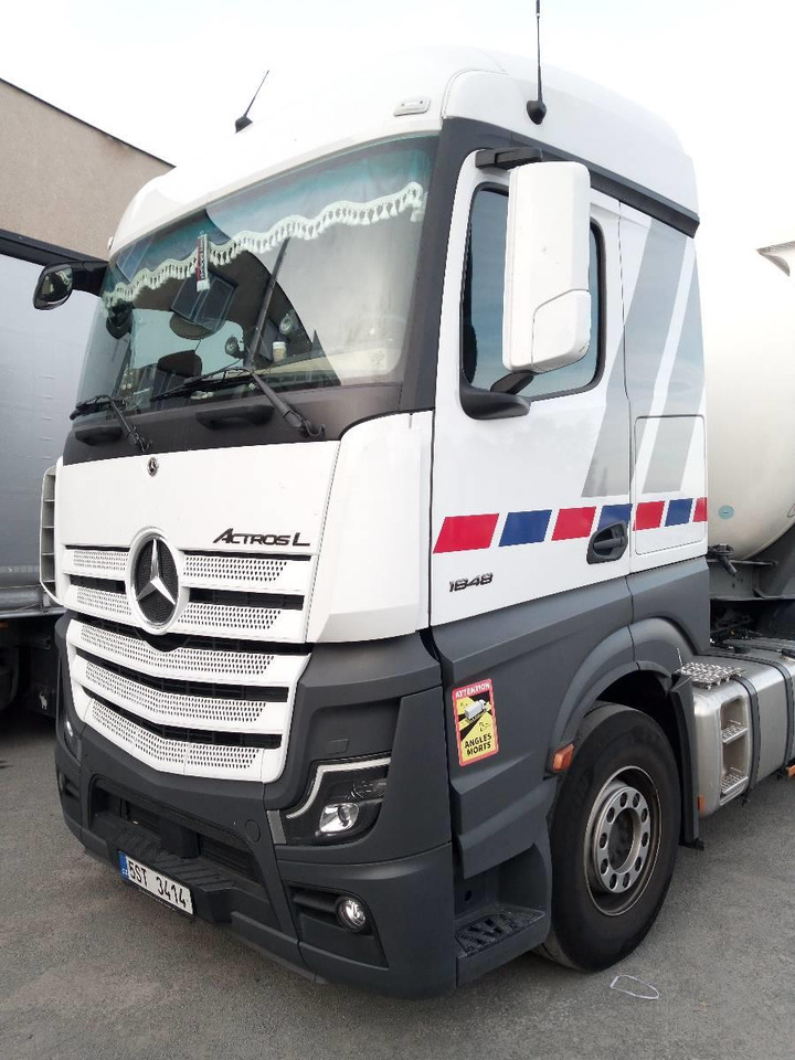 Mercedes-Benz Actros 1848 4x2 BigSpace PTO compressor - Vetopöytäauto: kuva Mercedes-Benz Actros 1848 4x2 BigSpace PTO compressor - Vetopöytäauto Mercedes-Benz Actros 1848 4x2 BigSpace PTO compressor - Vetopöytäauto: kuva Mercedes-Benz Actros 1848 4x2 BigSpace PTO compressor - Vetopöytäauto