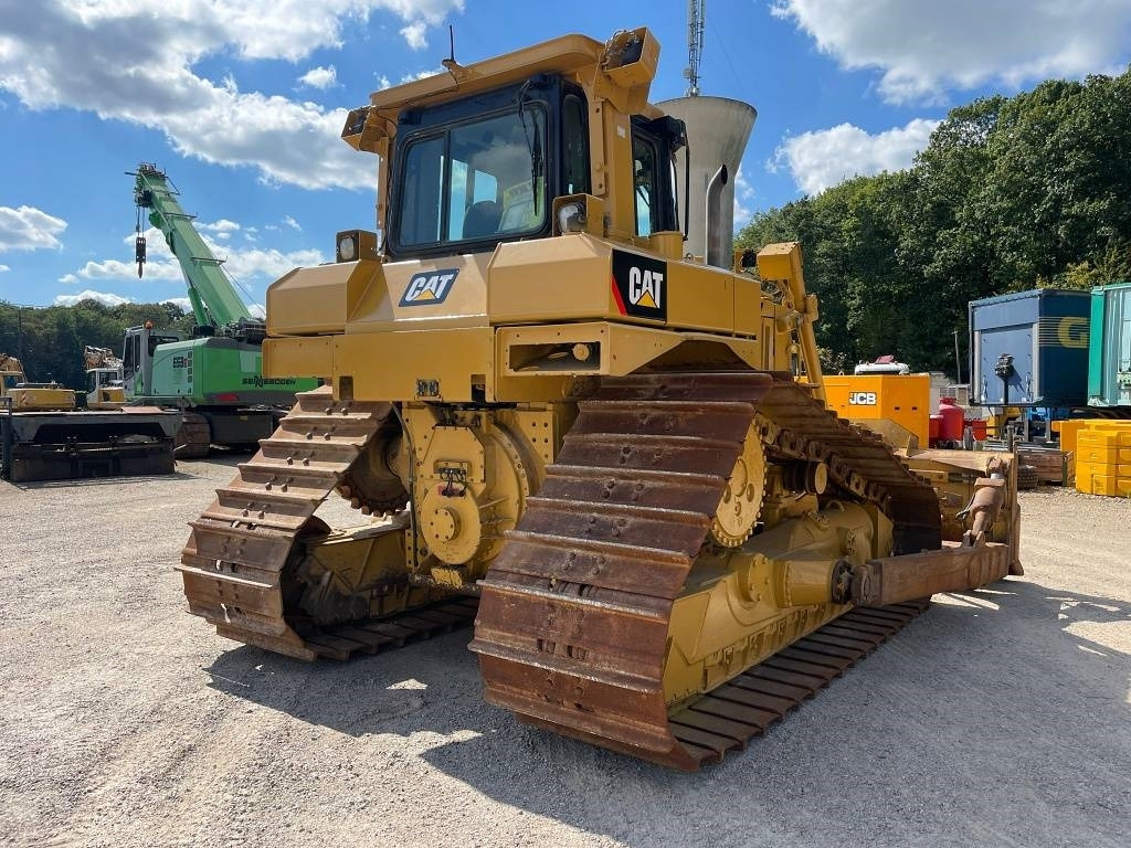 CAT D 6 T LGP - Puskutraktori: kuva CAT D 6 T LGP - Puskutraktori CAT D 6 T LGP - Puskutraktori: kuva CAT D 6 T LGP - Puskutraktori