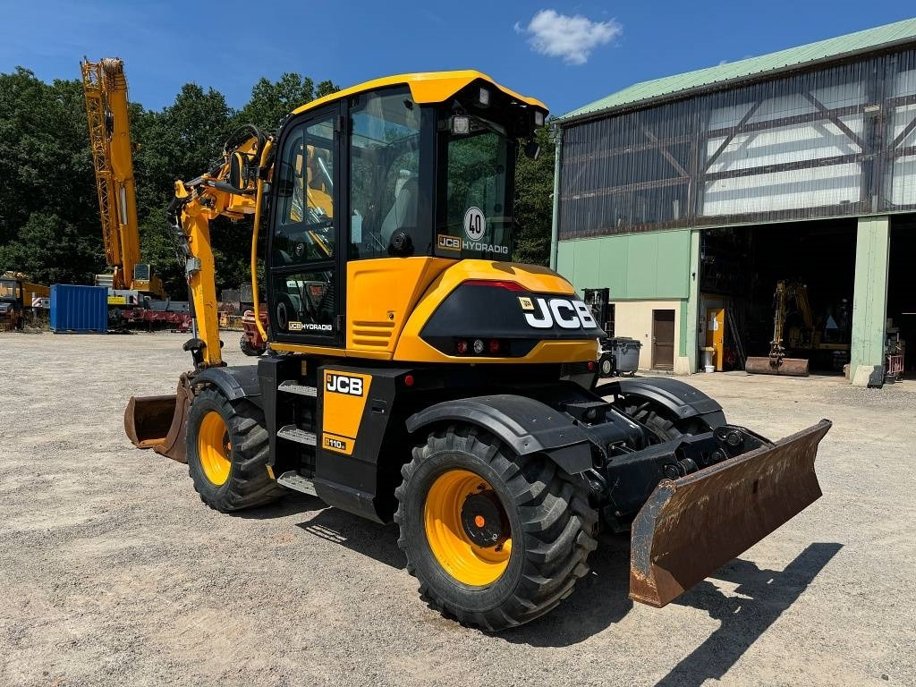 JCB HD 110 WT Hydradig - Pyöräalustainen kaivinkone: kuva JCB HD 110 WT Hydradig - Pyöräalustainen kaivinkone JCB HD 110 WT Hydradig - Pyöräalustainen kaivinkone: kuva JCB HD 110 WT Hydradig - Pyöräalustainen kaivinkone