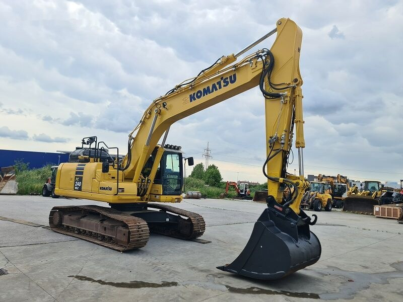 Komatsu PC240NLC-11 - Telakaivukone: kuva Komatsu PC240NLC-11 - Telakaivukone Komatsu PC240NLC-11 - Telakaivukone: kuva Komatsu PC240NLC-11 - Telakaivukone