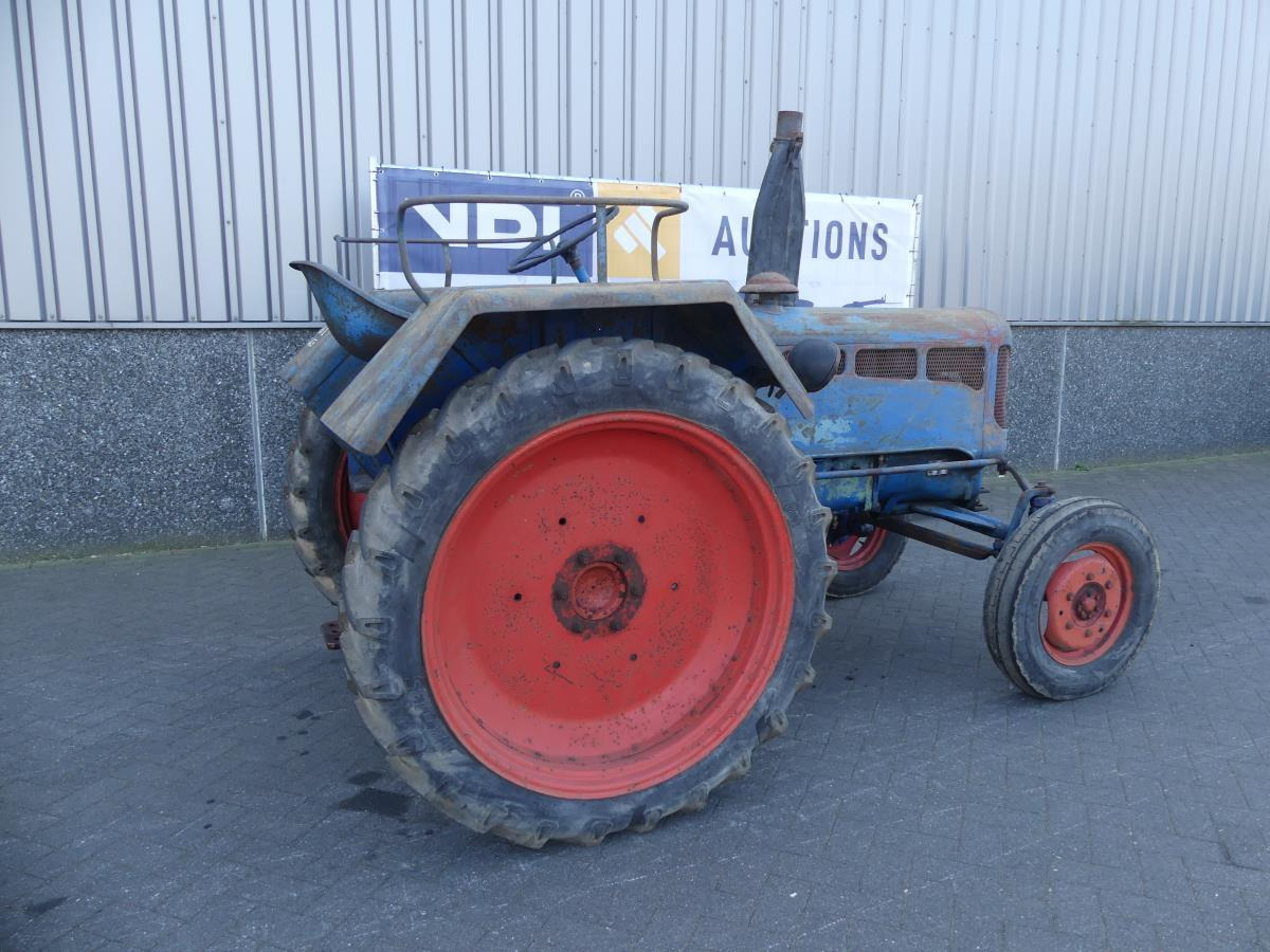 Traktori Lanz-Bulldog D2416: kuva Traktori Lanz-Bulldog D2416