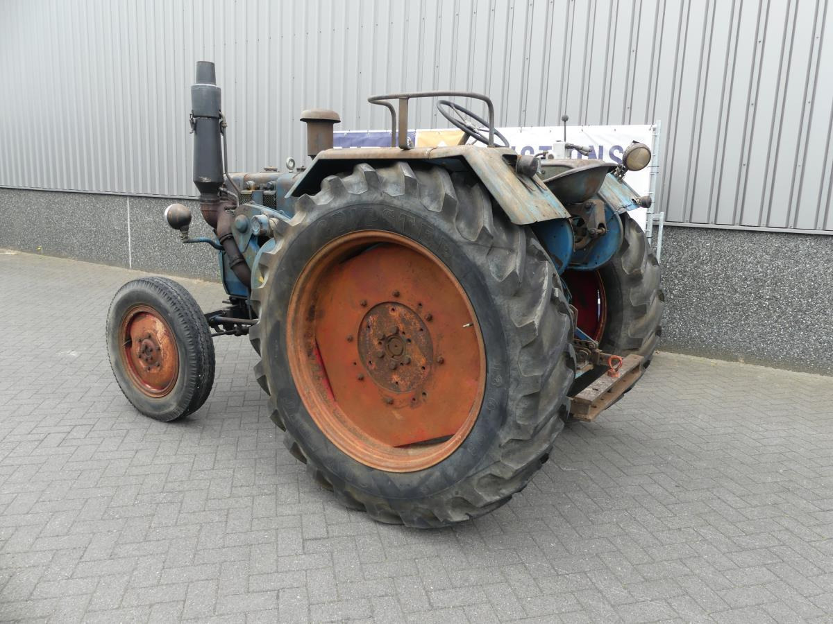 Lanz-Bulldog D2806 - Traktori: kuva Lanz-Bulldog D2806 - Traktori Lanz-Bulldog D2806 - Traktori: kuva Lanz-Bulldog D2806 - Traktori