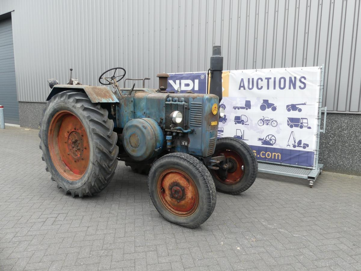 Lanz-Bulldog D2806 - Traktori: kuva Lanz-Bulldog D2806 - Traktori Lanz-Bulldog D2806 - Traktori: kuva Lanz-Bulldog D2806 - Traktori