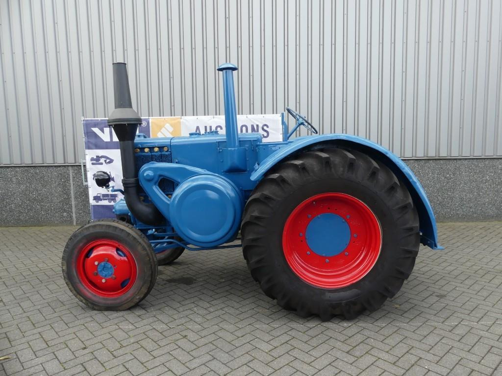 Lanz Bulldog D9515 - Traktori: kuva Lanz Bulldog D9515 - Traktori Lanz Bulldog D9515 - Traktori: kuva Lanz Bulldog D9515 - Traktori