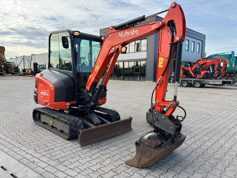 Kubota KX 027-4 - Minikuormaaja: kuva Kubota KX 027-4 - Minikuormaaja Kubota KX 027-4 - Minikuormaaja: kuva Kubota KX 027-4 - Minikuormaaja